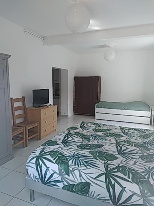 Maison Agreable Avec Stationnement Privatif Angulema Exterior foto